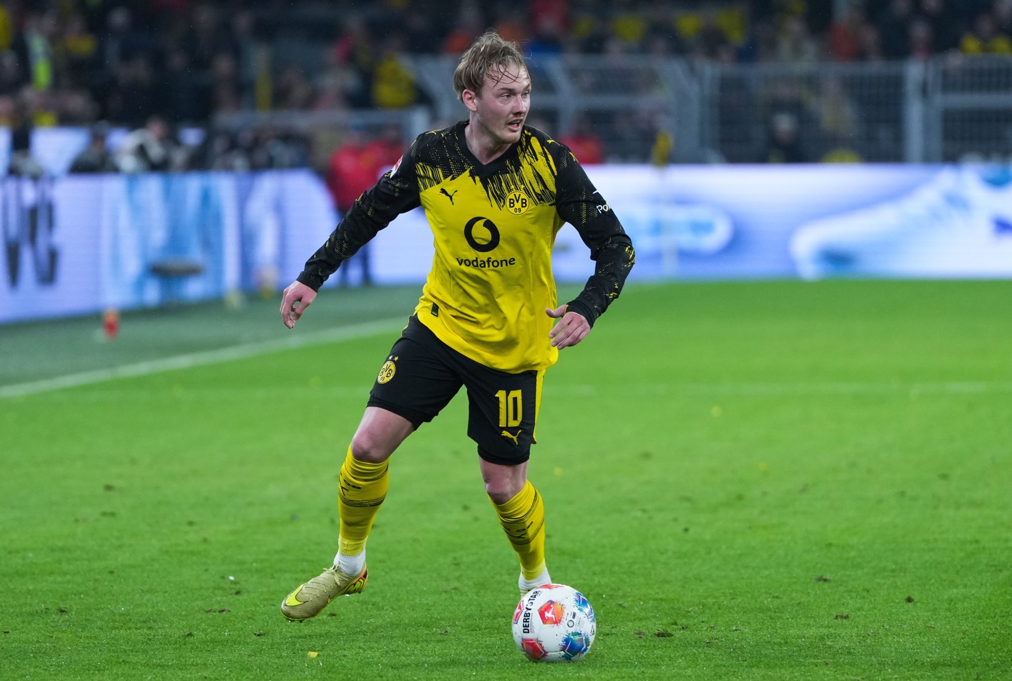Roma Face Premier League Competition for Julian Brandt