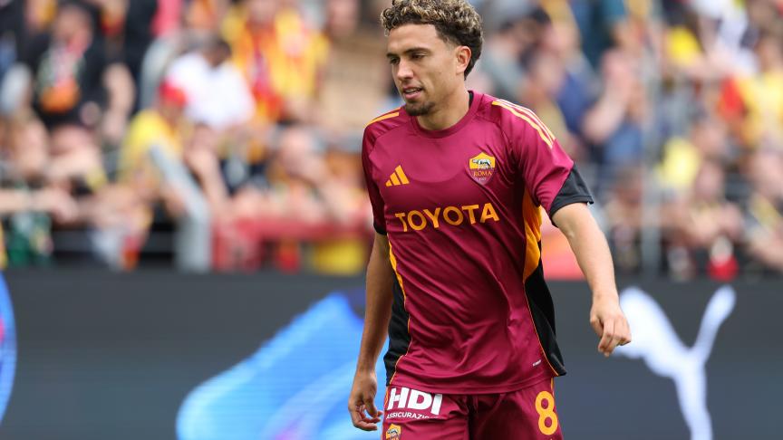 Roma midfielder Neil El Aynaoui amid transfer interest
