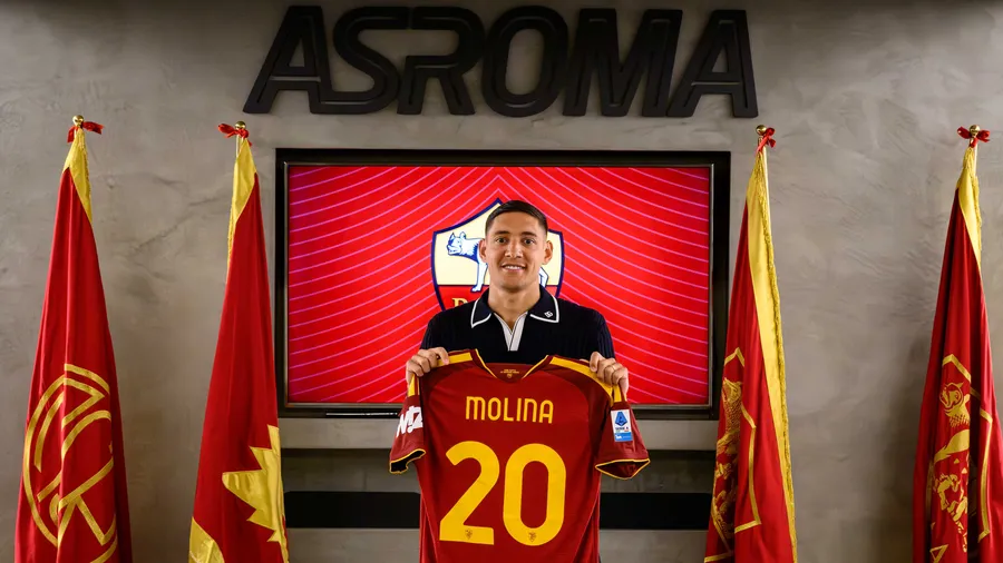 Nahuel Molina gives first interview as Roma player: ‘I will give everything for this shirt’