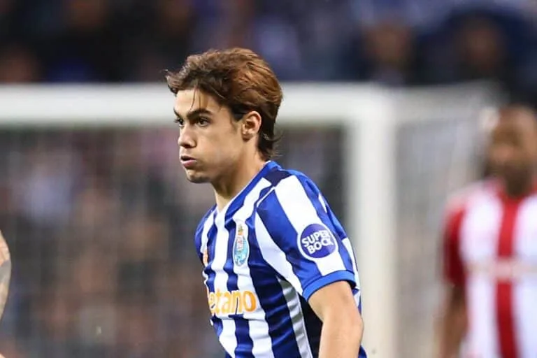 SportMediaset: Milan enter Rodrigo Mora race but Roma remain in pole position