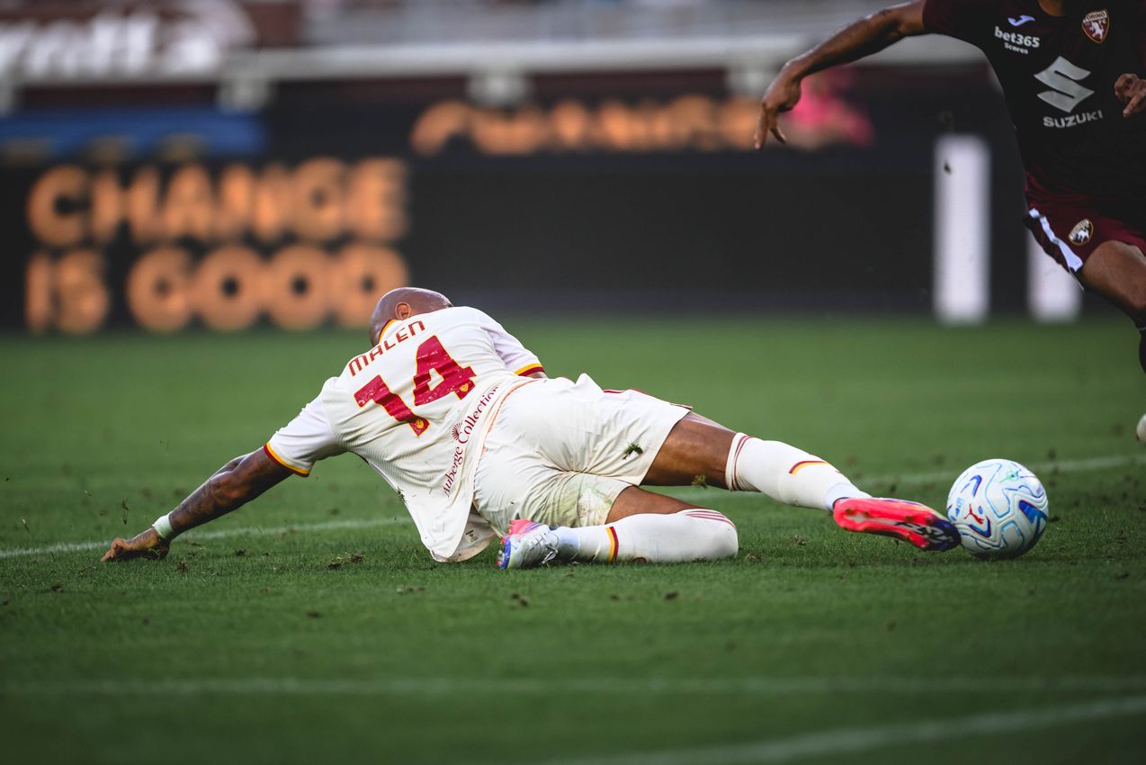 Donyell Malen scores for Roma against Torino during the 2-0 Serie A victory