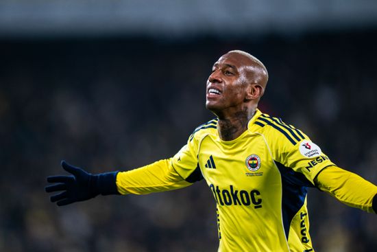 Anderson Talisca after becoming a free agent following his Fenerbahçe departure